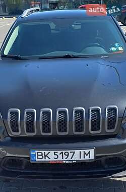 Внедорожник / Кроссовер Jeep Cherokee 2016 в 
