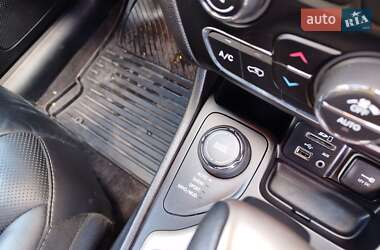 Внедорожник / Кроссовер Jeep Cherokee 2016 в Ровно