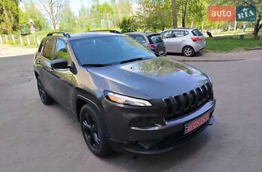 Внедорожник / Кроссовер Jeep Cherokee 2016 в Ровно