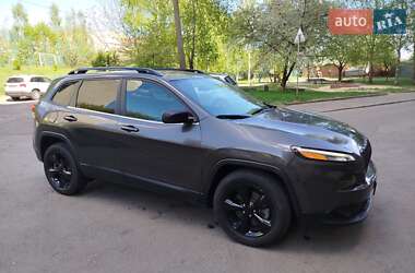 Внедорожник / Кроссовер Jeep Cherokee 2016 в Ровно