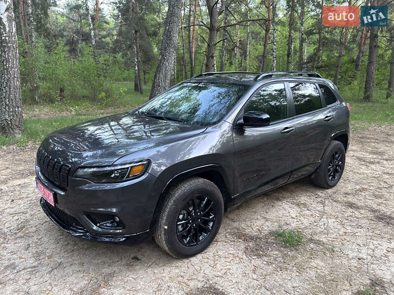 Внедорожник / Кроссовер Jeep Cherokee 2022 в Харькове
