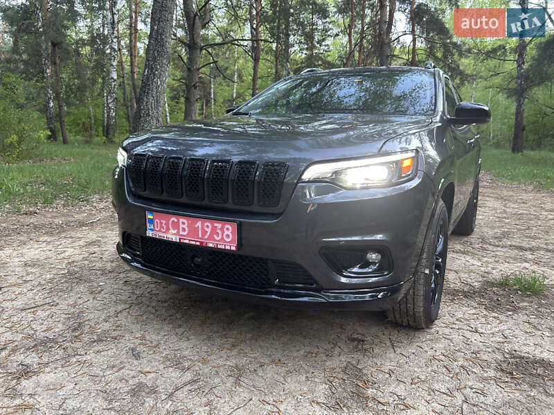 Внедорожник / Кроссовер Jeep Cherokee 2022 в Харькове