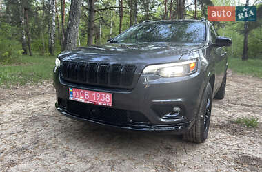 Внедорожник / Кроссовер Jeep Cherokee 2022 в 