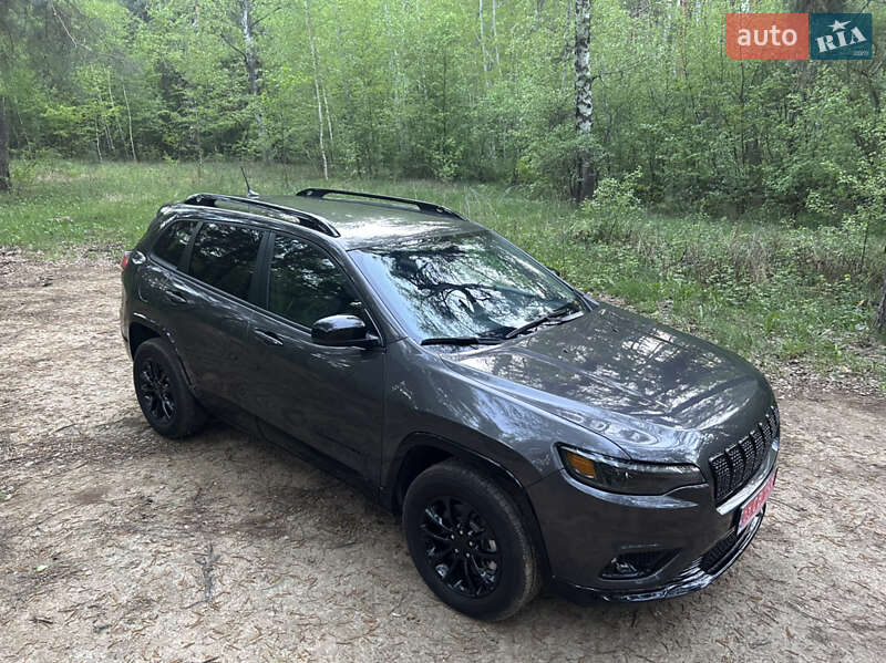 Внедорожник / Кроссовер Jeep Cherokee 2022 в Харькове