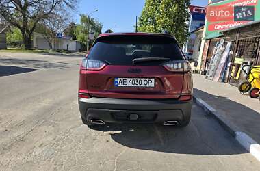 Внедорожник / Кроссовер Jeep Cherokee 2019 в 