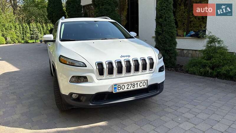 Внедорожник / Кроссовер Jeep Cherokee 2016 в Тернополе