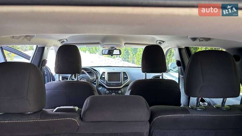Внедорожник / Кроссовер Jeep Cherokee 2016 в Тернополе
