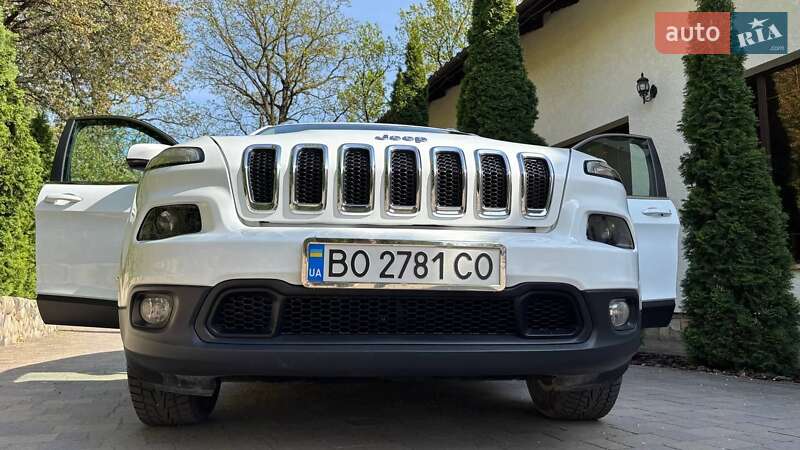 Внедорожник / Кроссовер Jeep Cherokee 2016 в Тернополе