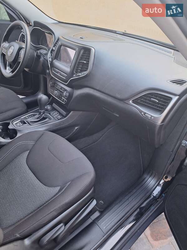 Внедорожник / Кроссовер Jeep Cherokee 2020 в Запорожье фото 10 Внедорожник / Кроссовер Jeep Cherokee 2020 в Запорожье