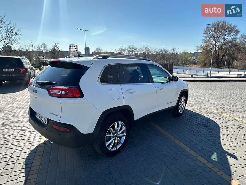 Внедорожник / Кроссовер Jeep Cherokee 2014 в Каменском