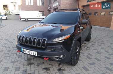 Внедорожник / Кроссовер Jeep Cherokee 2015 в Ровно