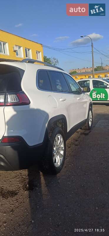 Позашляховик / Кросовер Jeep Cherokee 2019 в Черкасах
