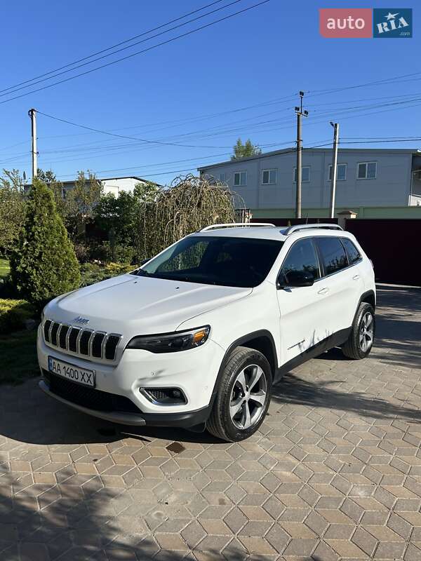 Внедорожник / Кроссовер Jeep Cherokee 2018 в 