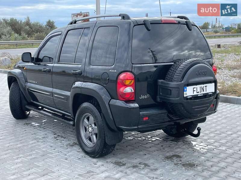 Позашляховик / Кросовер Jeep Cherokee 2002 в Котельві
