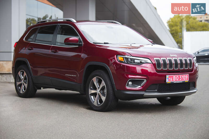 Внедорожник / Кроссовер Jeep Cherokee 2020 в 