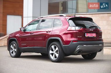 Внедорожник / Кроссовер Jeep Cherokee 2020 в 