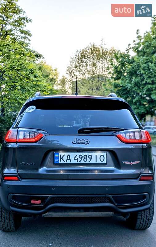 Внедорожник / Кроссовер Jeep Cherokee 2018 в Славутиче
