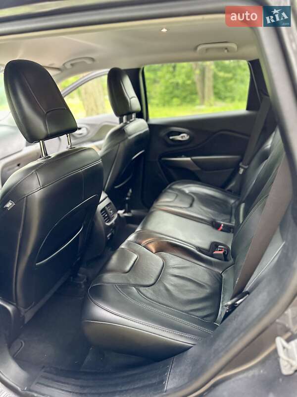 Позашляховик / Кросовер Jeep Cherokee 2020 в Чернігові