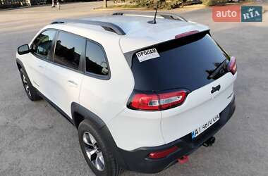 Внедорожник / Кроссовер Jeep Cherokee 2015 в 