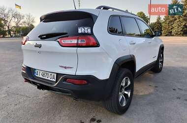 Внедорожник / Кроссовер Jeep Cherokee 2015 в 