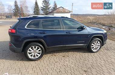 Позашляховик / Кросовер Jeep Cherokee 2015 в 