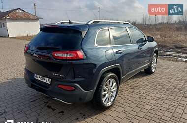 Позашляховик / Кросовер Jeep Cherokee 2015 в 