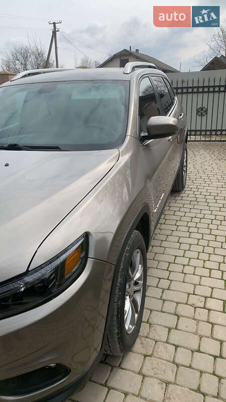 Позашляховик / Кросовер Jeep Cherokee 2020 в Івано-Франківську
