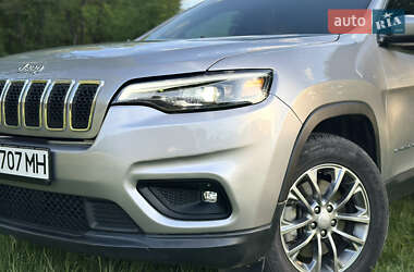 Внедорожник / Кроссовер Jeep Cherokee 2018 в 