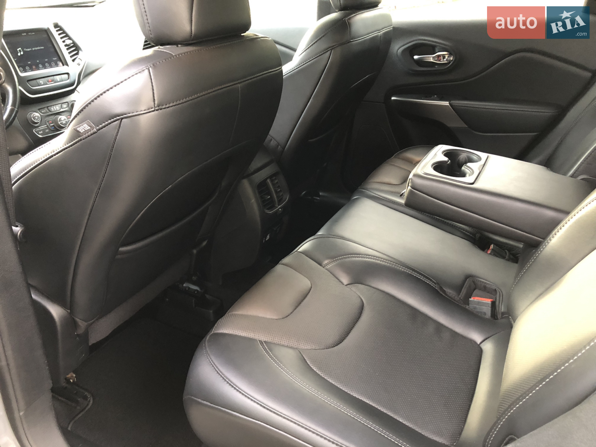 2020 Jeep Cherokee - мініатюра 9