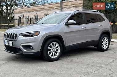 Позашляховик / Кросовер Jeep Cherokee 2019 в 