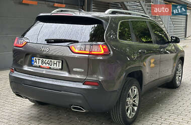 Внедорожник / Кроссовер Jeep Cherokee 2018 в 