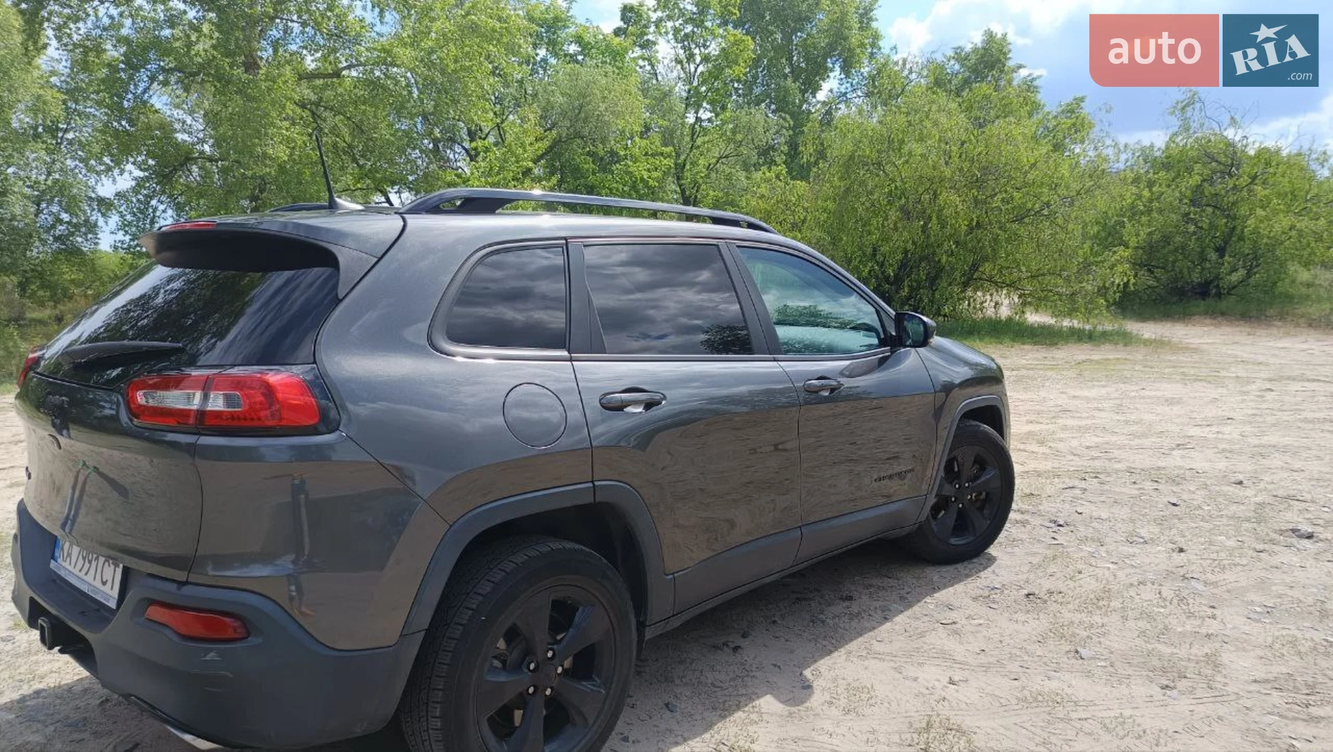 2017 Jeep Cherokee - мініатюра 2