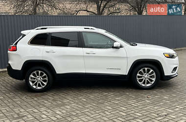 Позашляховик / Кросовер Jeep Cherokee 2018 в 