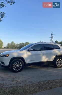 Позашляховик / Кросовер Jeep Cherokee 2020 в 