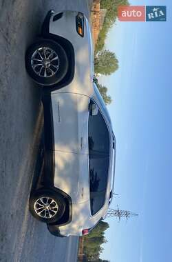 Позашляховик / Кросовер Jeep Cherokee 2020 в 