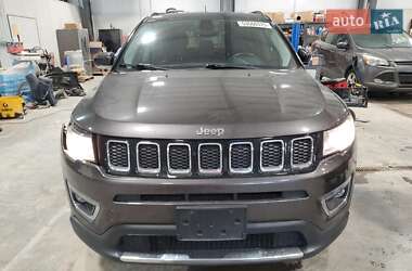 Позашляховик / Кросовер Jeep Cherokee 2017 в 