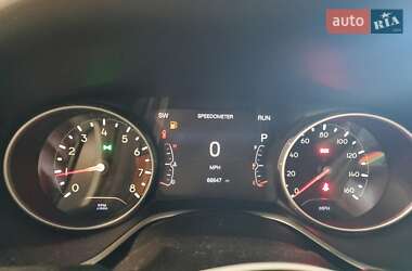 Позашляховик / Кросовер Jeep Cherokee 2017 в 