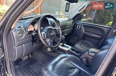 Позашляховик / Кросовер Jeep Cherokee 2003 в 