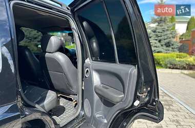 Позашляховик / Кросовер Jeep Cherokee 2003 в 