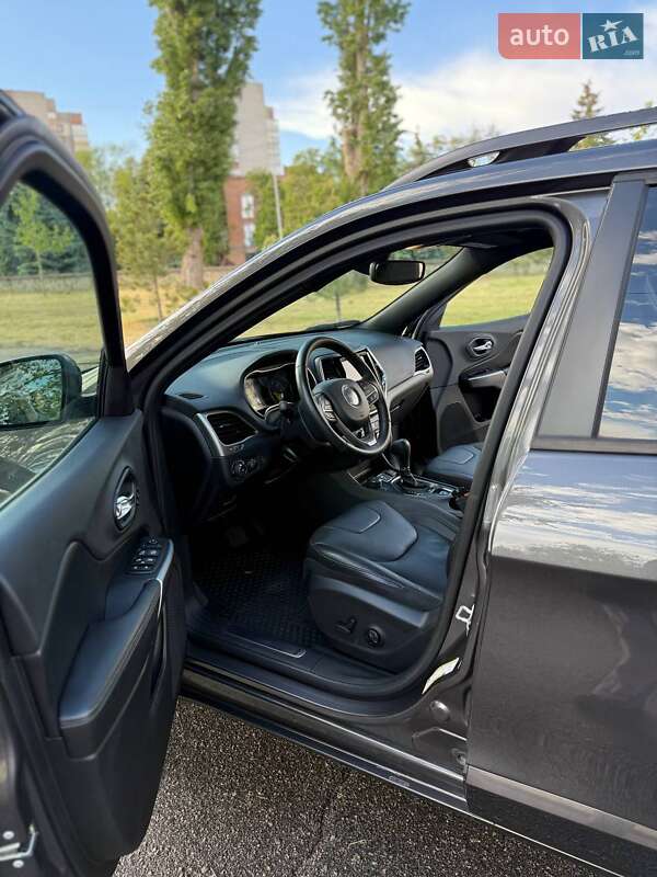 Позашляховик / Кросовер Jeep Cherokee 2019 в Кременчуці