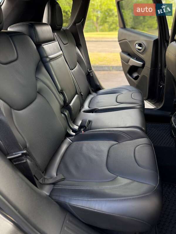 Позашляховик / Кросовер Jeep Cherokee 2019 в Кременчуці