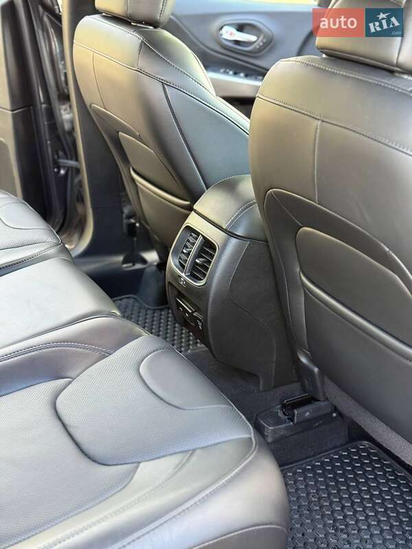 Позашляховик / Кросовер Jeep Cherokee 2019 в Кременчуці