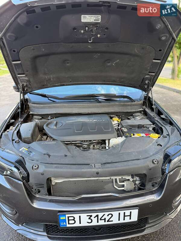 Позашляховик / Кросовер Jeep Cherokee 2019 в Кременчуці