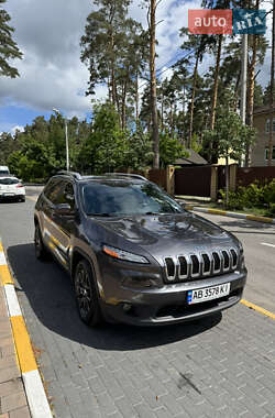 Позашляховик / Кросовер Jeep Cherokee 2016 в 