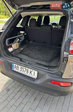 Позашляховик / Кросовер Jeep Cherokee 2016 в 