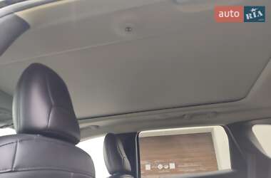 Позашляховик / Кросовер Jeep Cherokee 2019 в 
