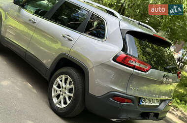 Позашляховик / Кросовер Jeep Cherokee 2017 в 