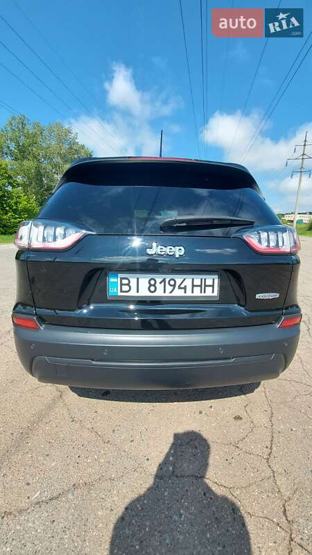 Внедорожник / Кроссовер Jeep Cherokee 2018 в Полтаве