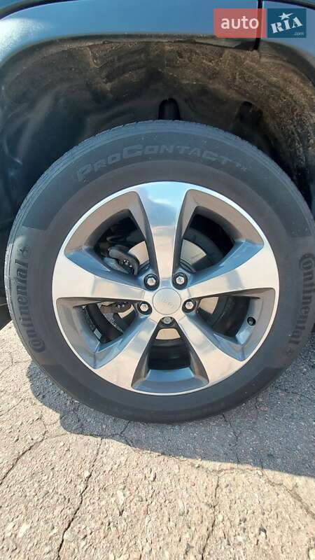 Внедорожник / Кроссовер Jeep Cherokee 2018 в Полтаве