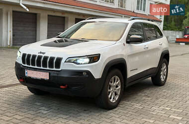 Внедорожник / Кроссовер Jeep Cherokee 2019 в Киеве